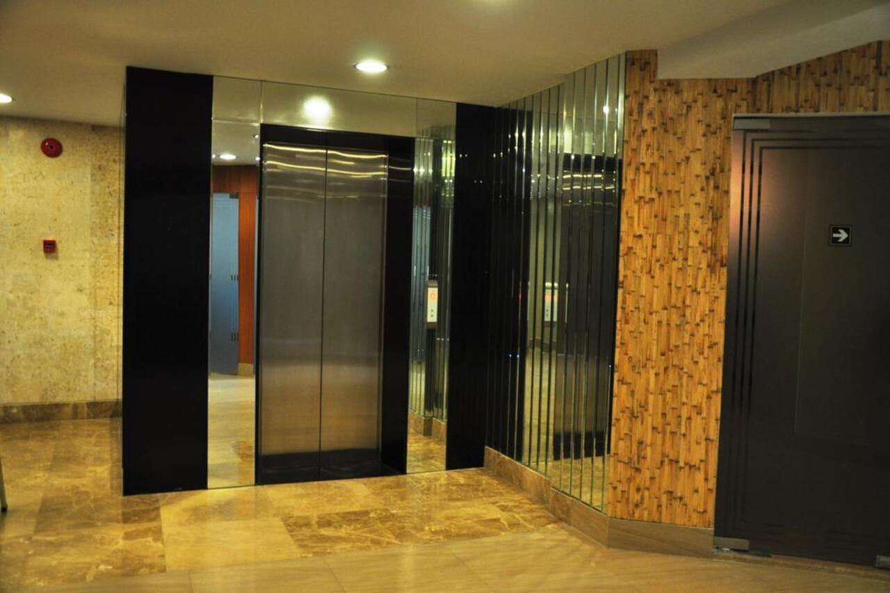 Goldberry Suites & Hotel Mactan Lapu-Lapu City Kültér fotó