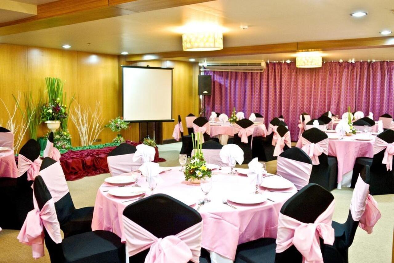 Goldberry Suites & Hotel Mactan Lapu-Lapu City Kültér fotó