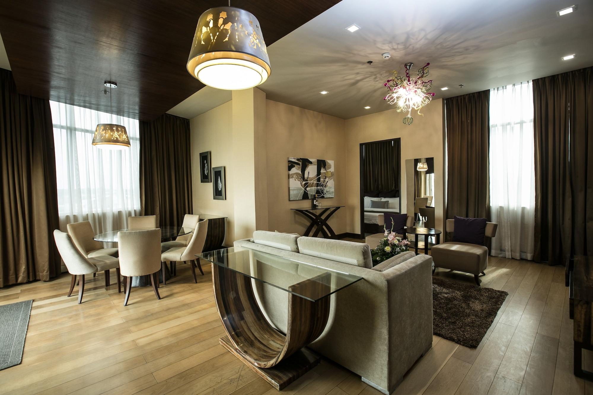 Goldberry Suites & Hotel Mactan Lapu-Lapu City Kültér fotó