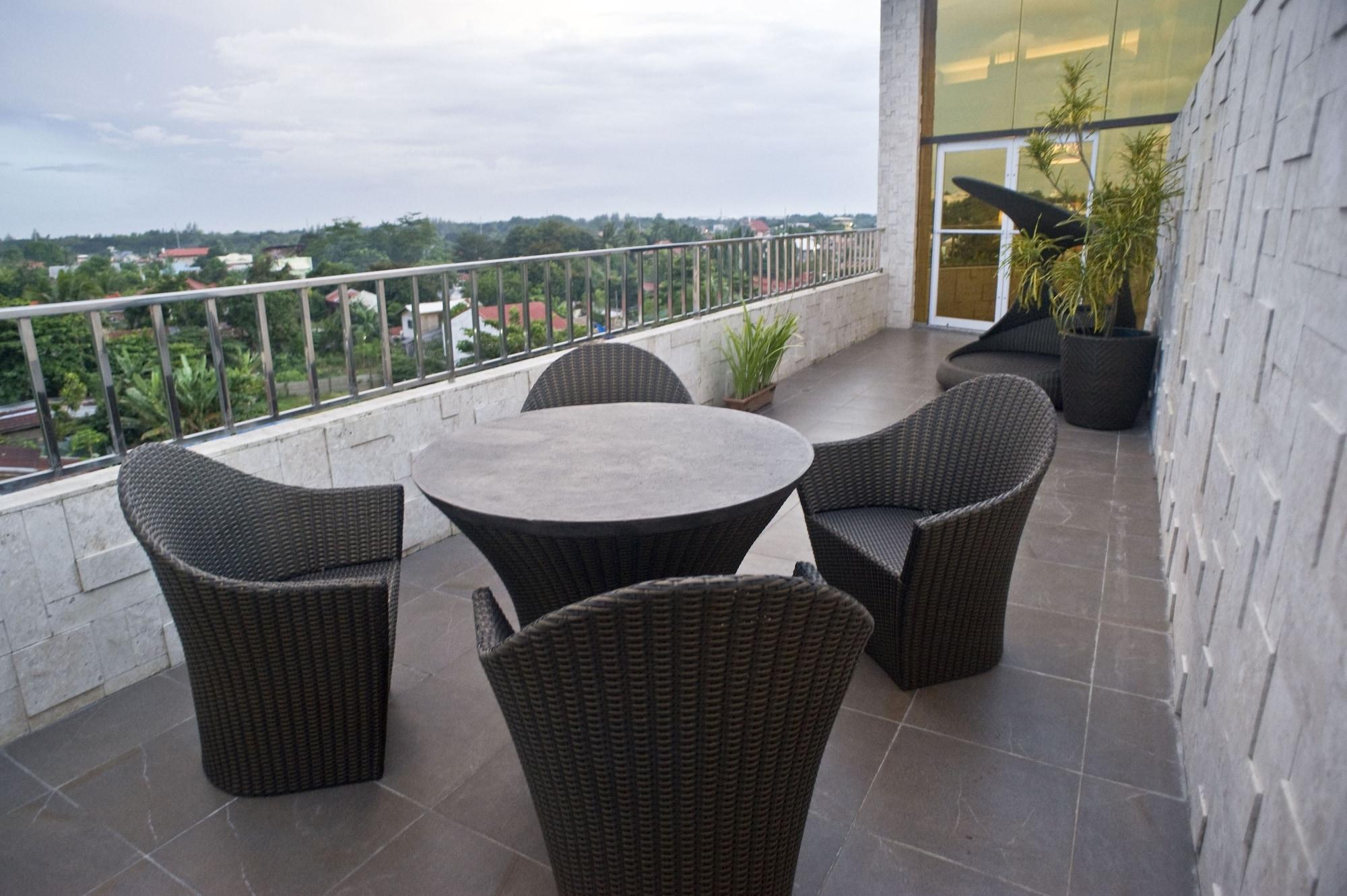 Goldberry Suites & Hotel Mactan Lapu-Lapu City Kültér fotó