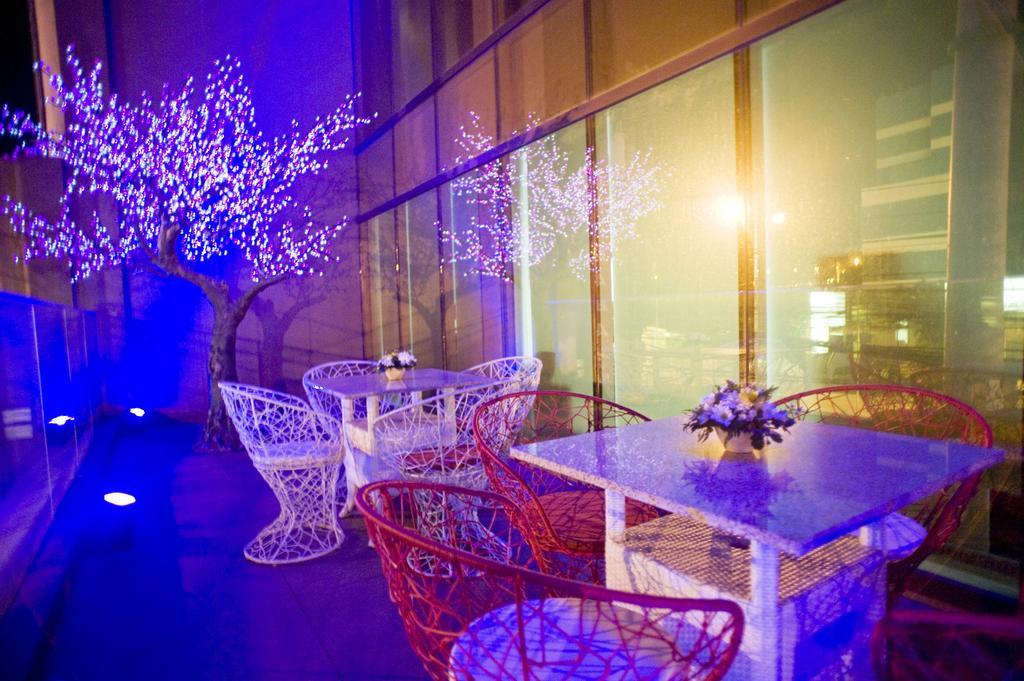 Goldberry Suites & Hotel Mactan Lapu-Lapu City Kültér fotó