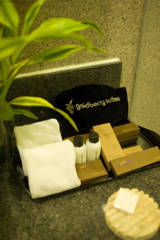 Goldberry Suites & Hotel Mactan Lapu-Lapu City Kültér fotó