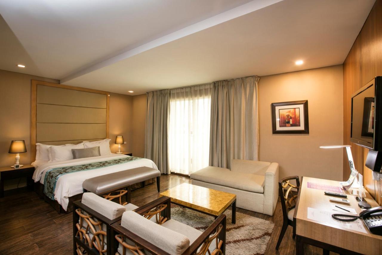 Goldberry Suites & Hotel Mactan Lapu-Lapu City Kültér fotó
